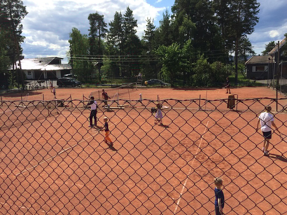 SOSIAL TENNISDAG